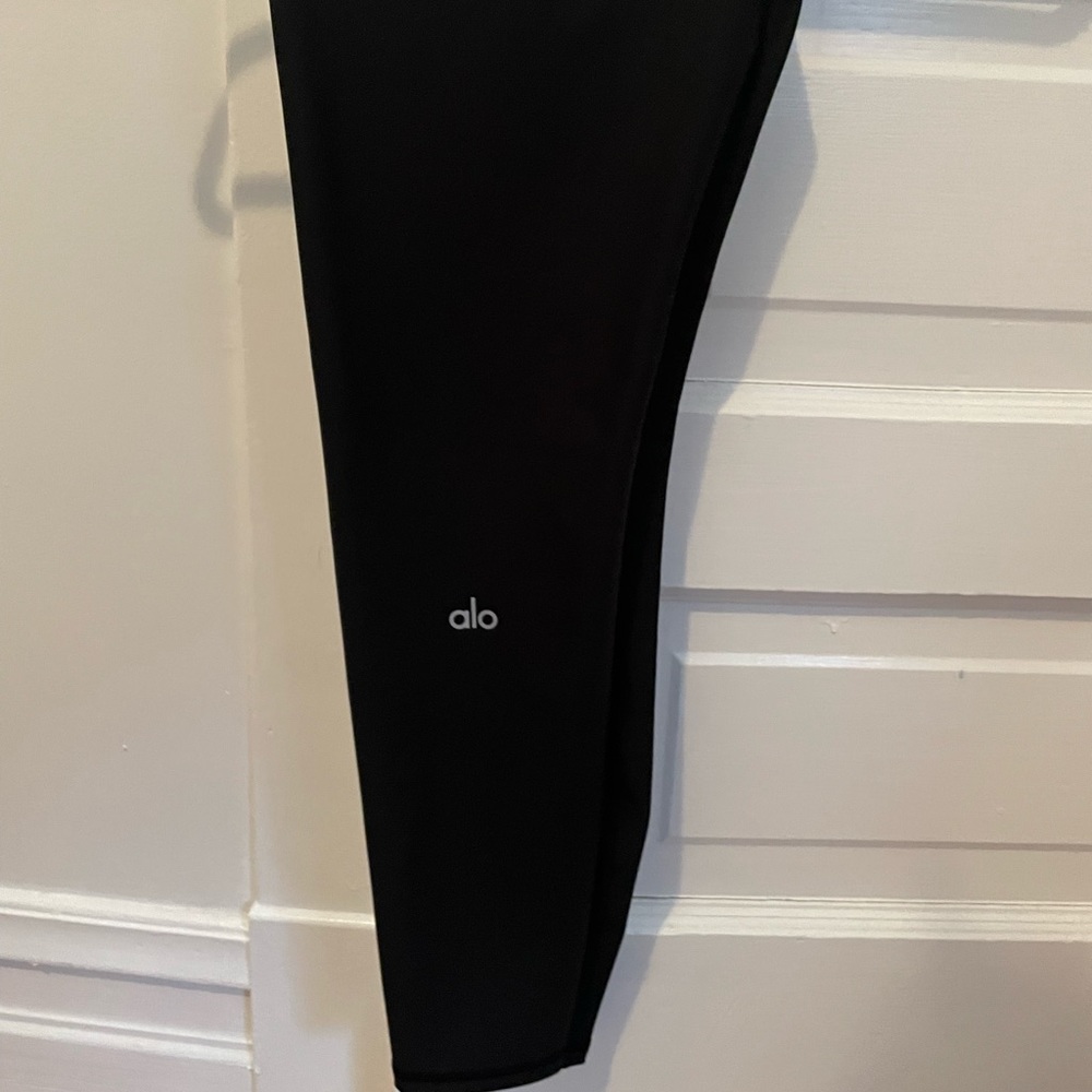Alo Yoga 7/8 black Airlift leggings